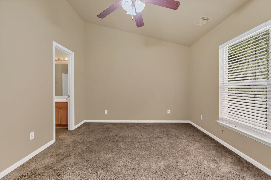 Building Photo - 1382 Rural Hill Rd