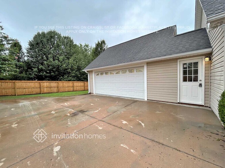 Building Photo - 1312 Fort Pl Ct