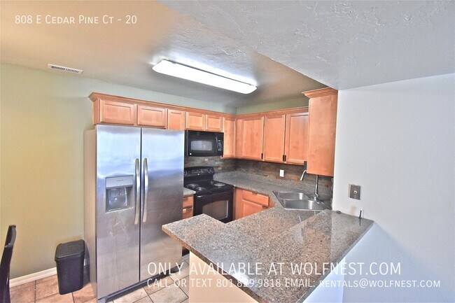 Building Photo - 808 Cedar Pine Ct
