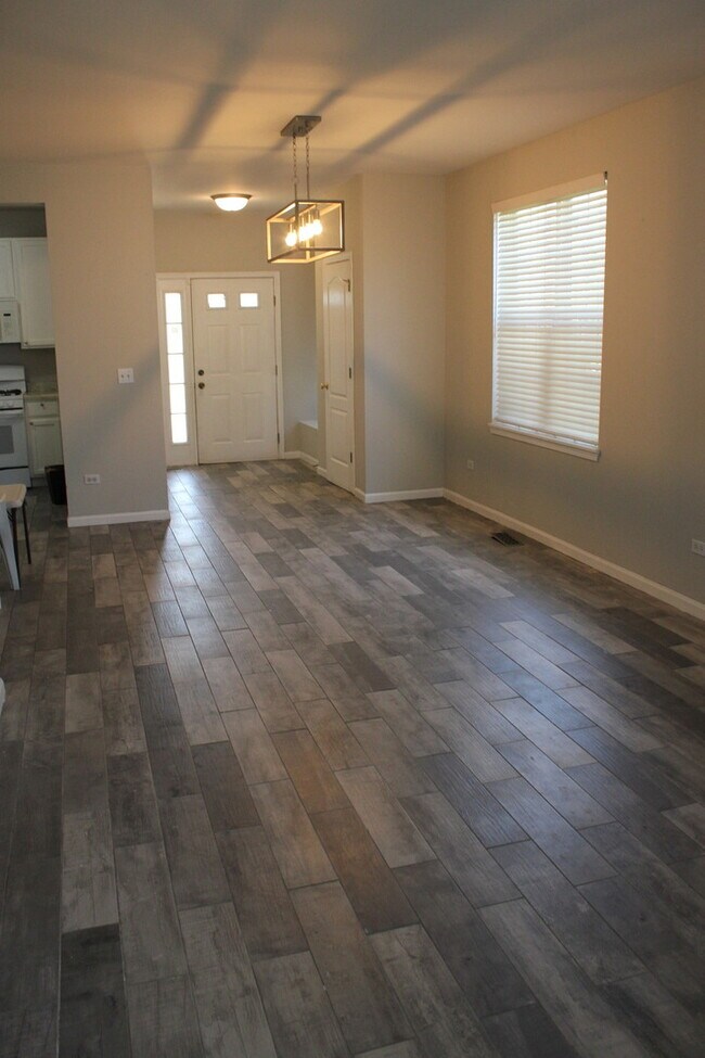 Building Photo - 3103 Falling Waters Ln