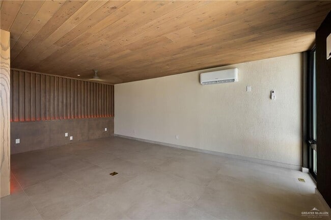 Building Photo - 1416 S 7th Ave