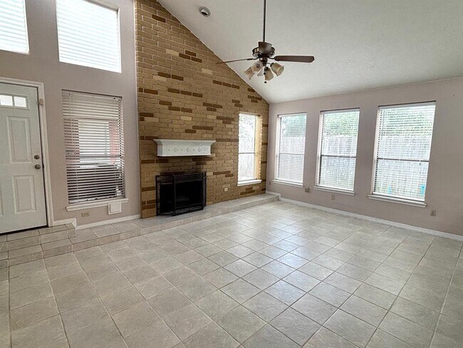 Building Photo - 3243 E Rangecrest Pl