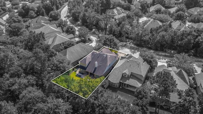 Building Photo - Welcome home to this beautiful home in the...