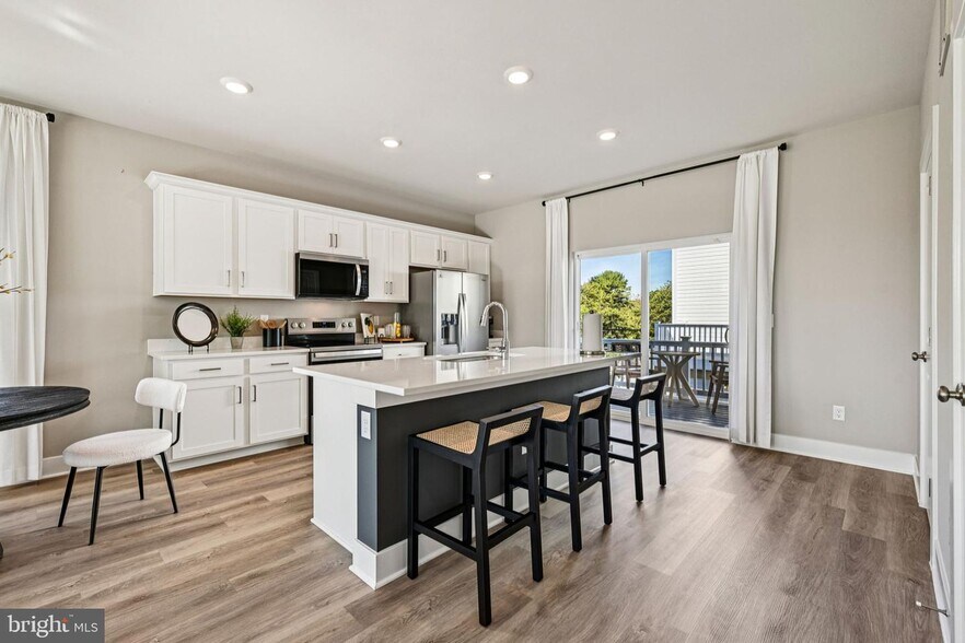 Building Photo - 1805 Harvest Dr