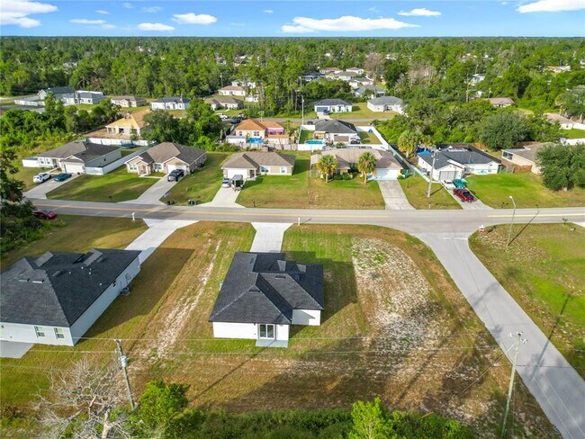 Building Photo - 527 Marion Oaks Ln