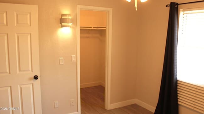 Building Photo - 5425 N 74th Dr