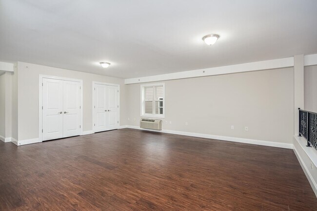 Building Photo - 6111 Fillmore Pl