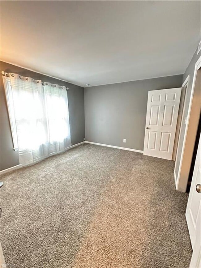 Building Photo - 2 Bedroom 2 Bath Condo