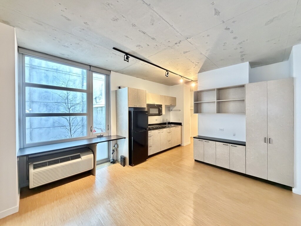 Building Photo - 1515 N Fremont St