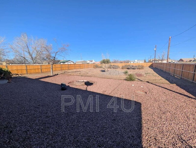 Building Photo - 3213 22nd Ave SE