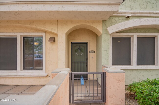 Building Photo - 10757 N 74th St