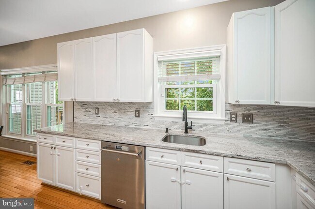 Building Photo - 15385 Windsong Ln