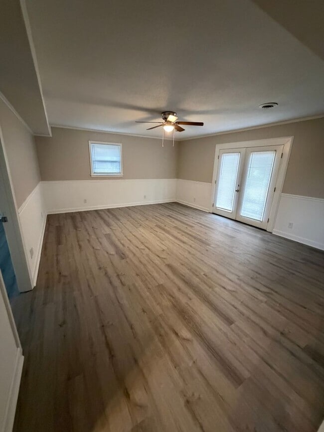 Building Photo - Newly Renovated For You!