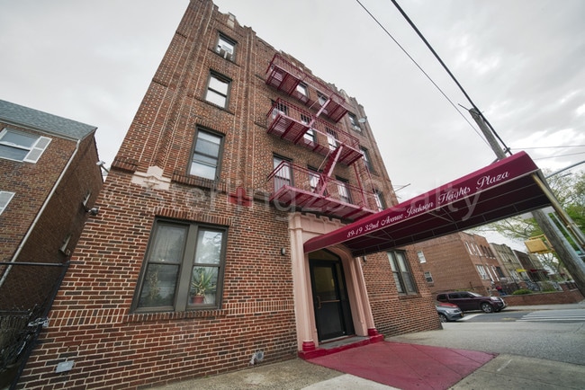 Building Photo - 89-19 32nd Ave