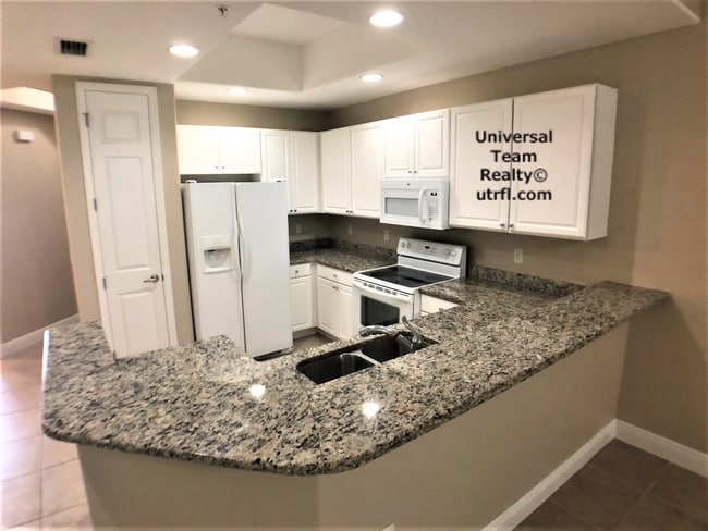 Building Photo - 13651 Julias Way