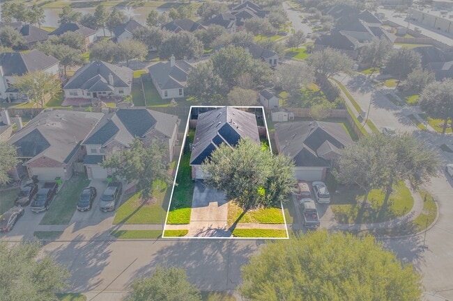 Building Photo - 7510 Summer Dale Dr