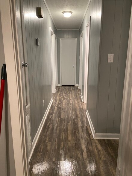Hall - 615 W Vine St