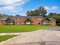 Building Photo - 2075 Andrew St SE