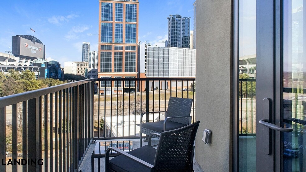 Building Photo - 1007 S Mint St