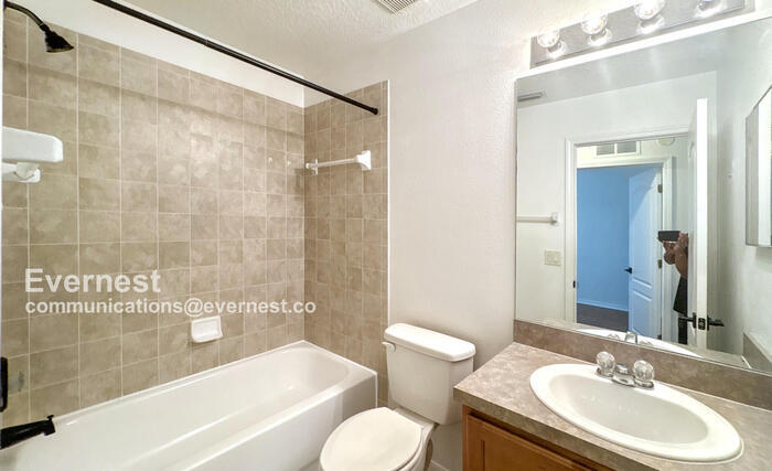 Building Photo - 10545 Shady Falls Ct