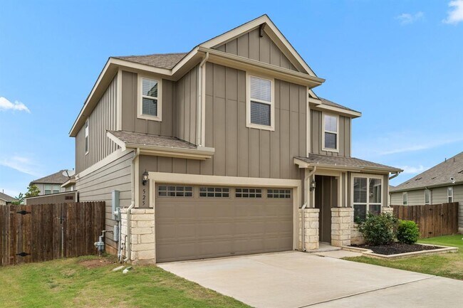 Building Photo - 525 Compania Cove