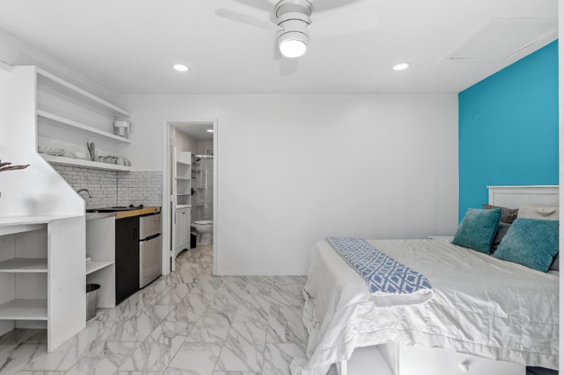 Building Photo - 82-5909-5909 Coffee Royal Pl