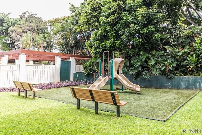 Building Photo - RARELY AVAILABLE PEARL TWO CONDO IN AIEA 1...