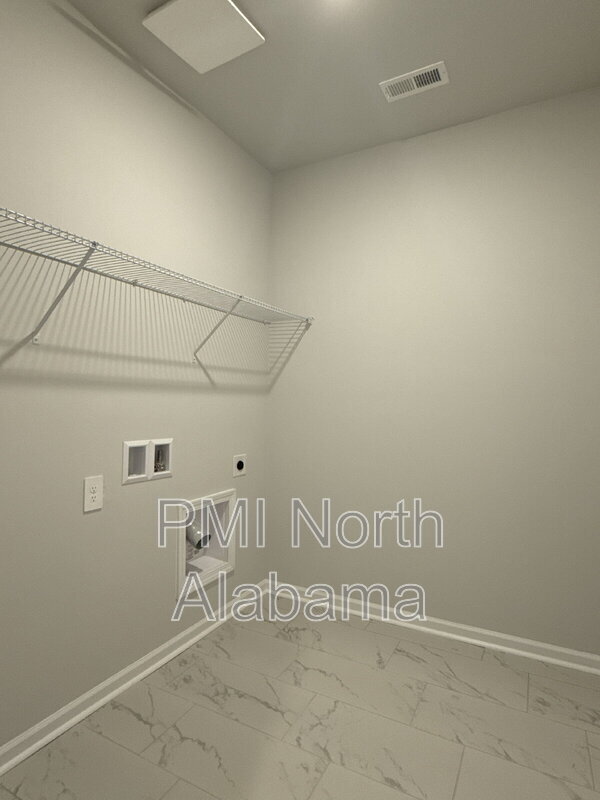 Building Photo - 15733 Ruthie Lynn Dr