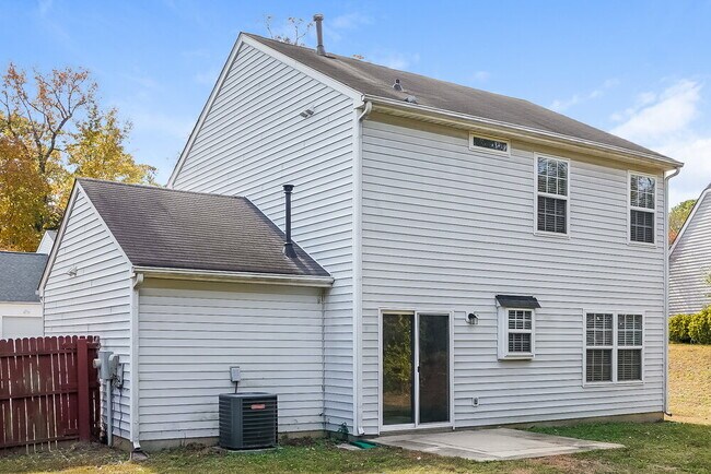 Building Photo - 4409 Cobble Creek Ln