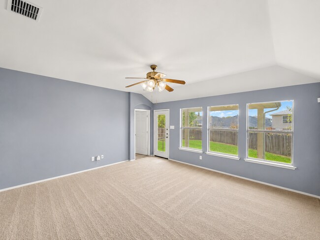 Building Photo - 10420 Devin Ln