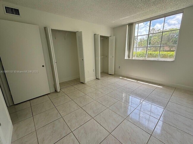 Building Photo - 12136 St.Andrews Pl
