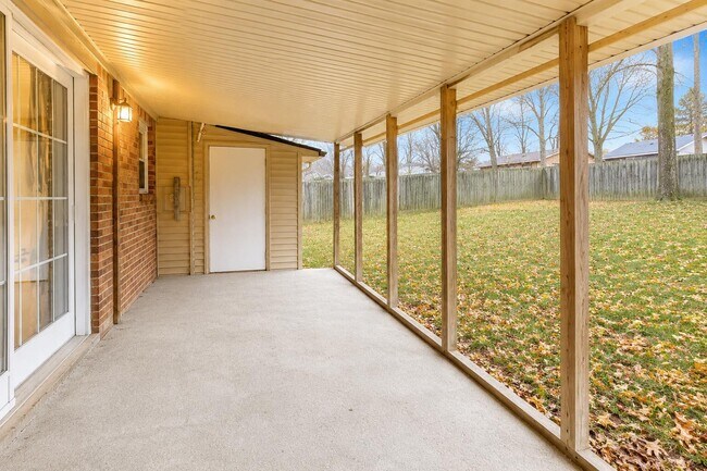 Building Photo - 107 Hillside Dr