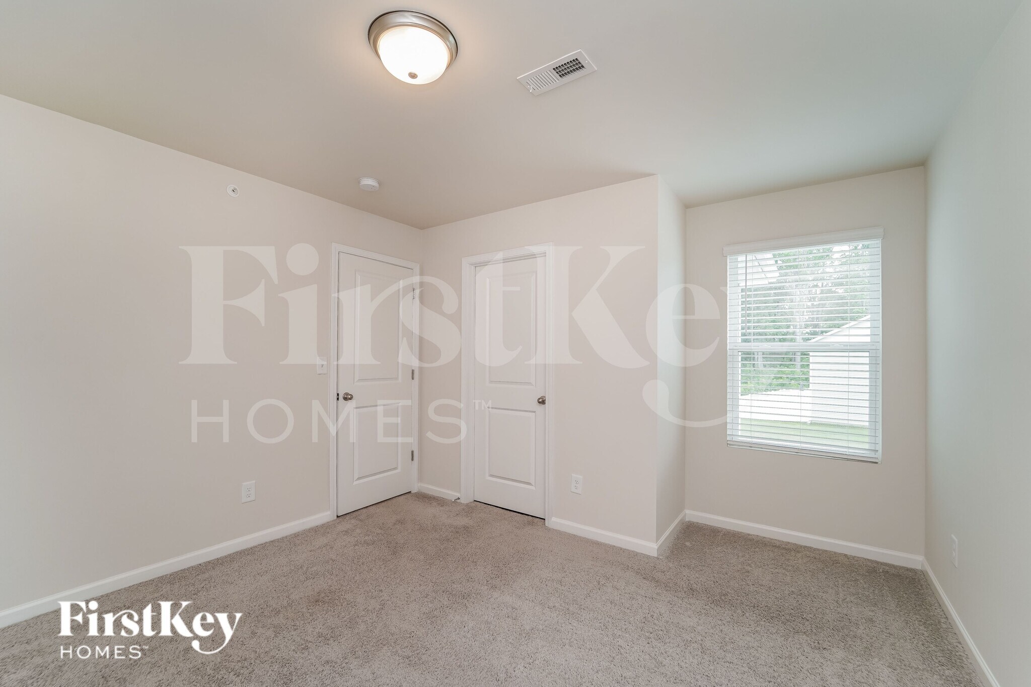 Building Photo - 2035 Cypress Village Dr NW
