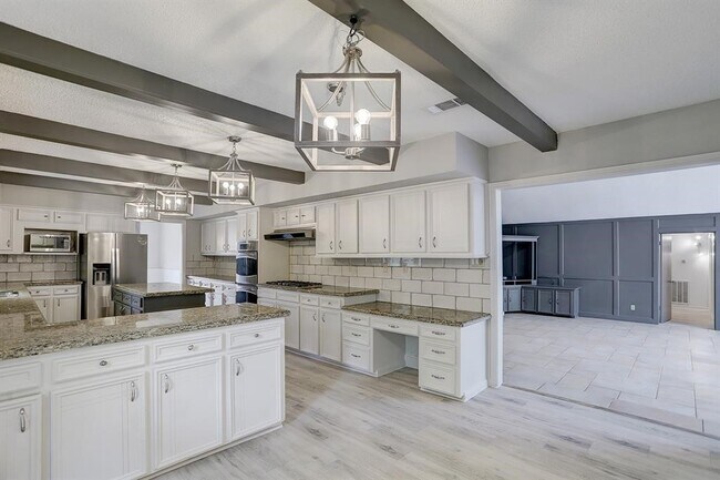 Building Photo - 1132 Fries Rd