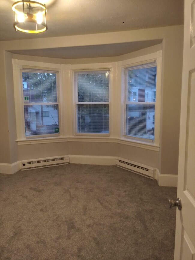 Building Photo - 1022 Marshall Ave