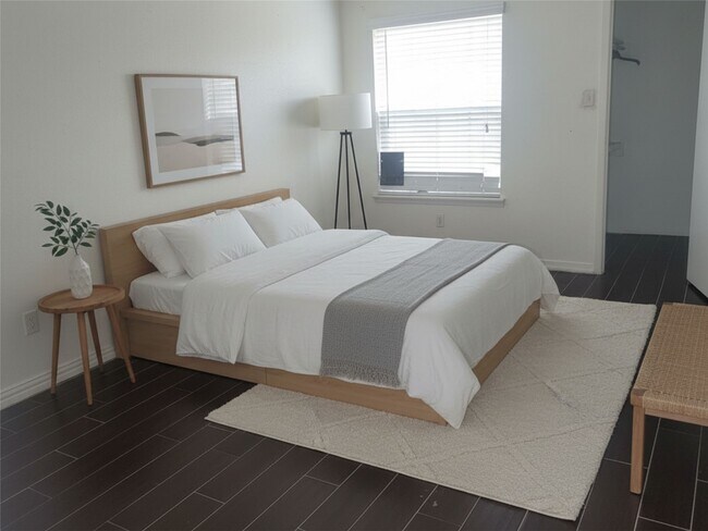 Building Photo - 6500 Sands Point Dr