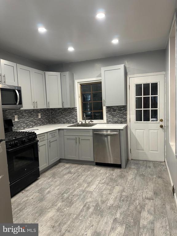 Building Photo - 2812 Emerald St