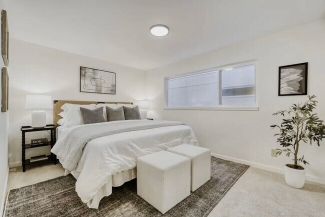Building Photo - Canterbury Shores Condominiums ~ Madison Park