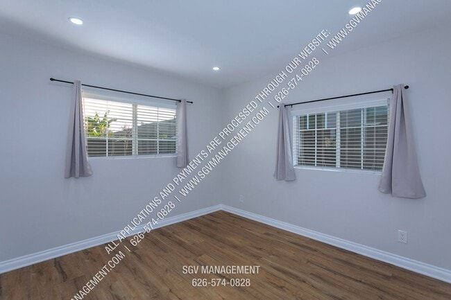 Building Photo - wal806