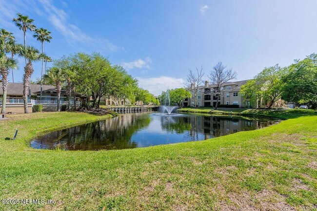 Building Photo - 19 Arbor Club Dr