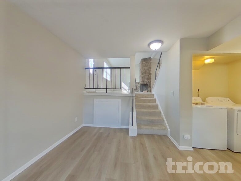 Building Photo - 3974 S Richfield St