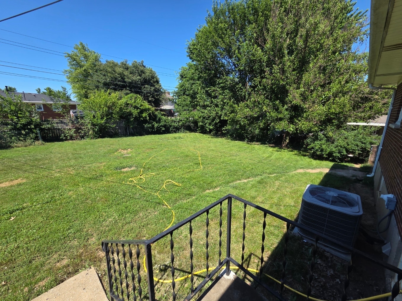 Building Photo - 521 Stonehaven Dr