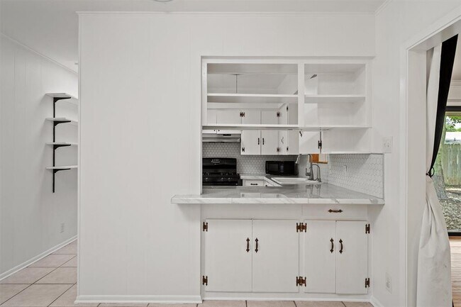 Building Photo - 4402 Terrilance Dr