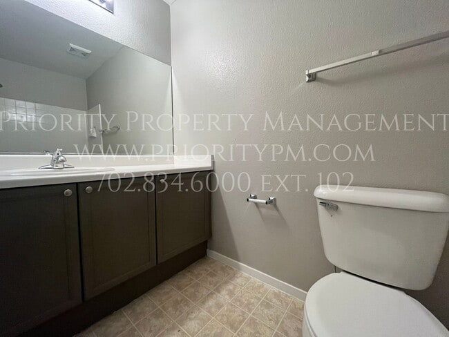 Building Photo - ~IMMACULATE TOWNHOME! Gated Access! 2 Primary Bedrooms! 1 Car Attached Garage! DO NOT MISS THIS!