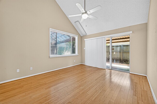 Building Photo - 1535 Beaconshire Rd