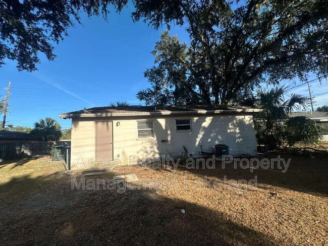 Building Photo - 4135 Old Rd 37