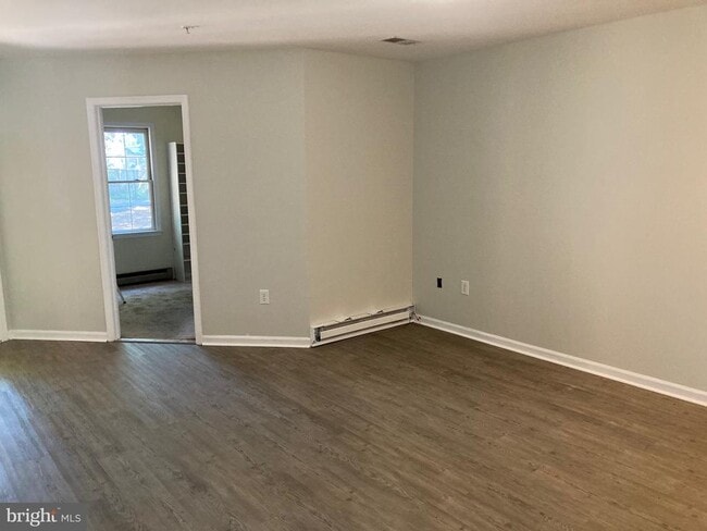 Building Photo - 1321 Lindsay Ln