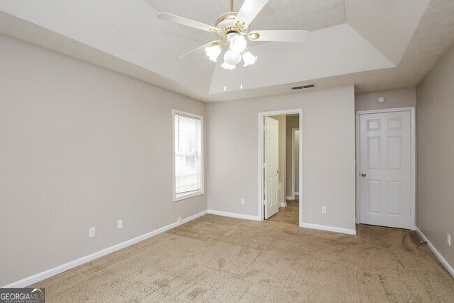 Building Photo - 827 New England Ct