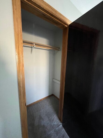 Building Photo - 1067 Hatch Ave