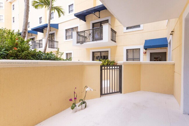 Building Photo - 8395 SW 73rd Ave
